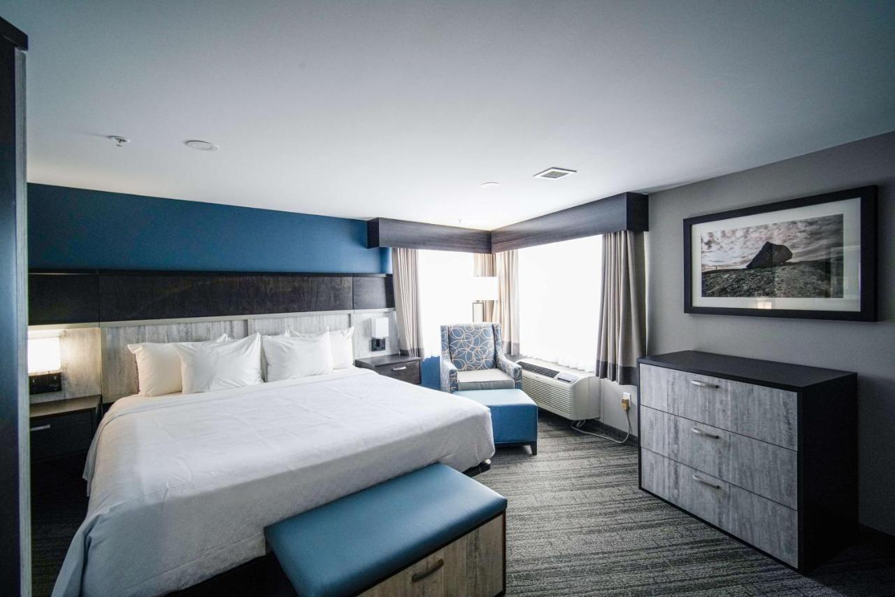 Best Western Plus Chocolate Lake Hotel - Halifax Exterior photo