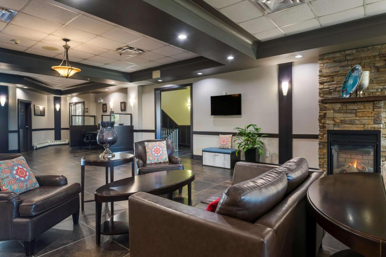 Best Western Plus Chocolate Lake Hotel - Halifax Exterior photo