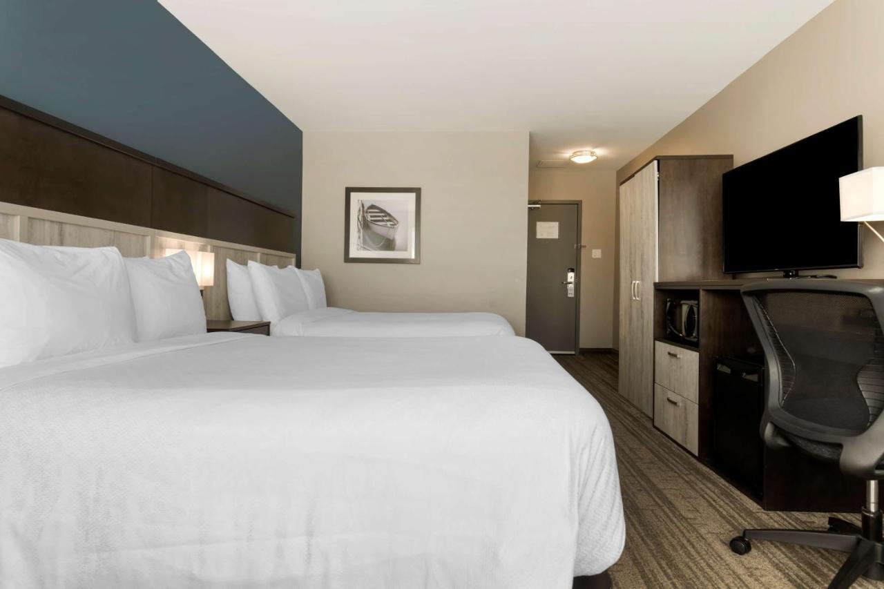 Best Western Plus Chocolate Lake Hotel - Halifax Exterior photo