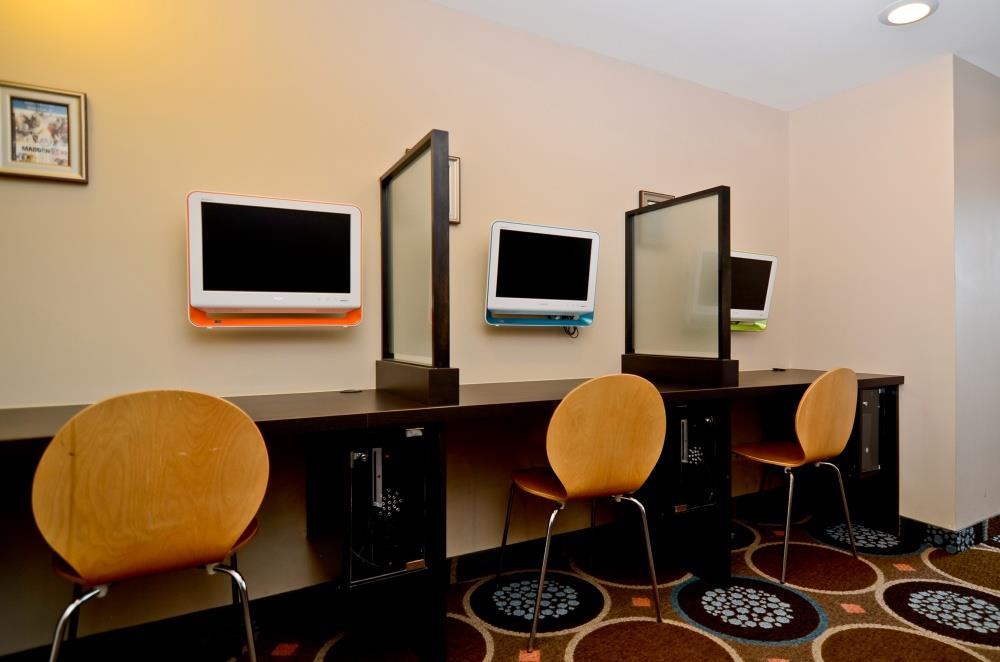 Best Western Plus Chocolate Lake Hotel - Halifax Facilities photo